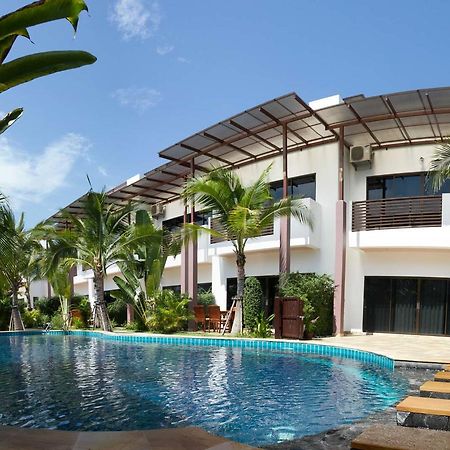 Oasis Garden & Pool Villa At Vip Resort Ban Phe Exterior photo